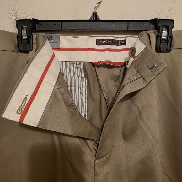 Dockers Men's Khacki Classic Fit D3 Pants Size W32 L32 - Picture 5 of 8